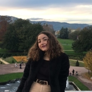 Lisa - Prof d'anglais - Vienne
