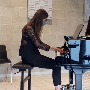 Léa - Prof de français - Tinlot