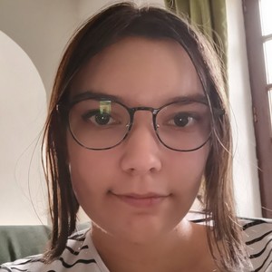 Amandine - Prof d'aide aux devoirs - Tours