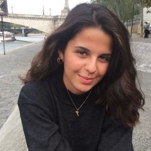 Laurene - Prof d'histoire - Bondy