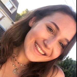 Léna - Prof de physique - chimie - Clamart