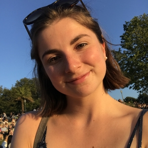 Alexandra - Prof de physique - Paris