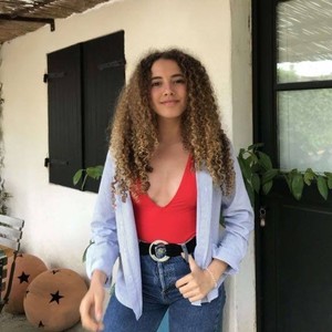 Sara - Prof de maths - Villeparisis