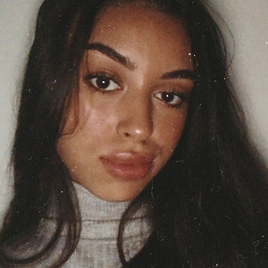 Yasmine - Prof de SES - Roubaix