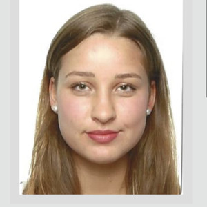 Leah - Prof d'espagnol - Ecublens