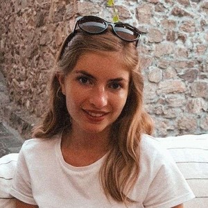 Manon - Prof de maths - Dijon