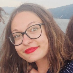 Emma - Prof de français - Fontaine