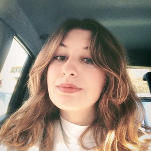 Lucie - Prof d'aide aux devoirs - Angers