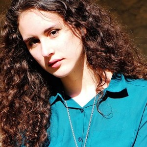 Eline - Prof de préparation bac français - Suresnes