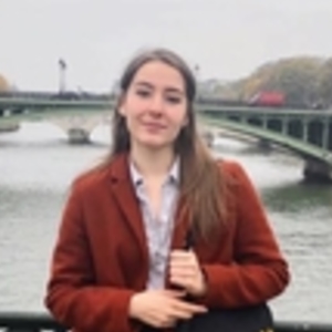 Emilie - Prof de préparation bac es - Clermont-Ferrand
