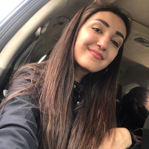 Reina - Prof d'arabe - Gif-sur-Yvette