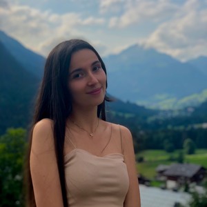 Sirine - Prof d'aide aux devoirs - Beynost