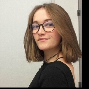 Julie - Prof d'aide aux devoirs - Angers