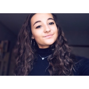 Chloe - Prof d'aide aux devoirs - Louvois