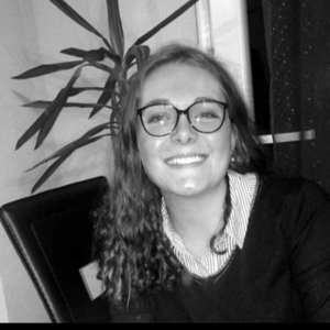 Manon - Prof d'aide aux devoirs - Étray