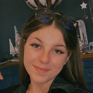 Clara - Prof de maths - Aubière
