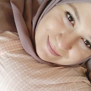 Yasmina - Prof de maths - Amiens