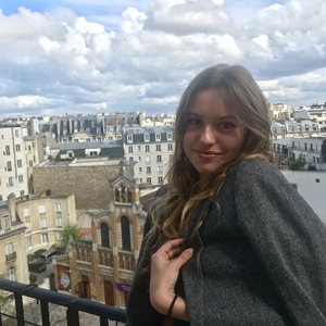 Anna - Prof de philosophie - Levallois-Perret