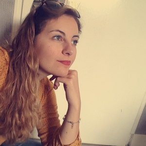 Carla - Prof d'aide à la rédaction de cv - lettre de motivation - Longèves