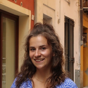 Julie - Prof d'économie - Paris