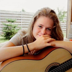 Julia - Prof d'aide aux devoirs - Saint-Julien-en-Born