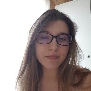 Chloé - Prof d'aide aux devoirs - Chevillon