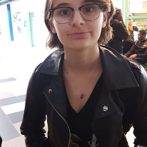 Lucie - Prof d'anglais - Achères