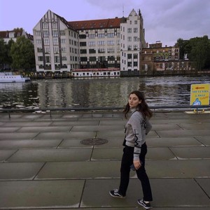Emma - Prof de maths - Paris