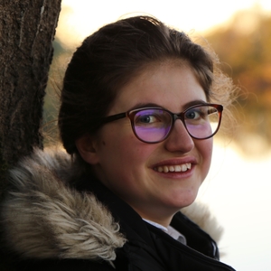 Louise - Prof de maths - Tours