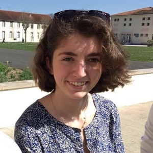 Amelie - Prof de maths - Aubiet