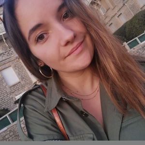 Clara - Prof de maths - Pau