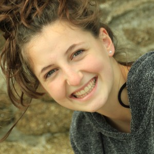 Laura - Prof de maths - Mériel