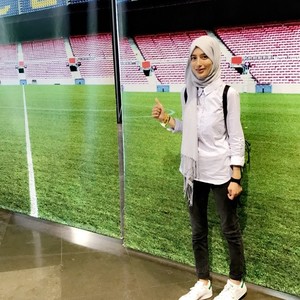 Amira - Prof de maths - Paris