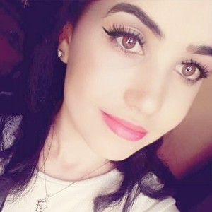 Salma - Prof de maths - Longèves