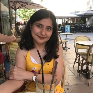 Naomi - Prof d'aide aux devoirs - Orléans