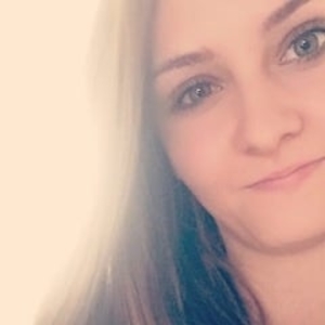 Emelyne - Prof de physique - Rodès