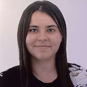 Ines - Prof d'aide aux devoirs - Montluçon