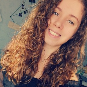 Chloé - Prof d'aide aux devoirs - Carros