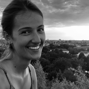 Lola - Prof d'expression orale - anglais - Trélazé