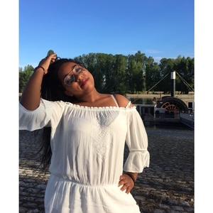 Kenza - Prof de physique - Saint-Roch