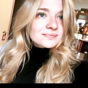Natacha - Prof de droit - Paris