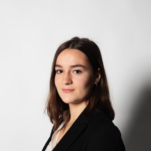 Justine - Prof d'économie - Paris