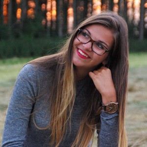 Elena - Prof de physique - chimie - Sombreffe