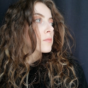 Charlotte - Prof d'expression écrite - anglais - Palaiseau