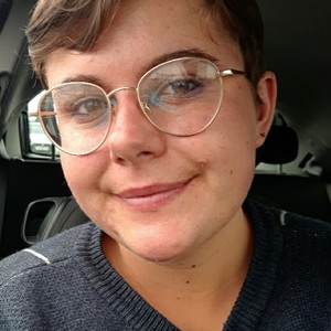 Flora - Prof d'aide aux devoirs - Pontivy