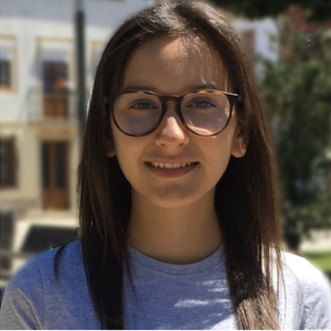 Laura - Prof d'espagnol - Auvers-sur-Oise