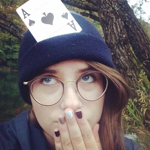Léonie - Prof d'aide aux devoirs - Villeneuve-sous-Pymont