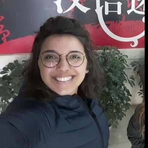 Léa - Prof de chinois - Pouilloux