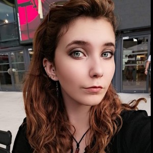 Cécile - Prof d'aide aux devoirs - La Garde