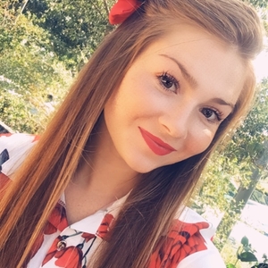 Chloé - Prof d'aide aux devoirs - Vendin-le-Vieil